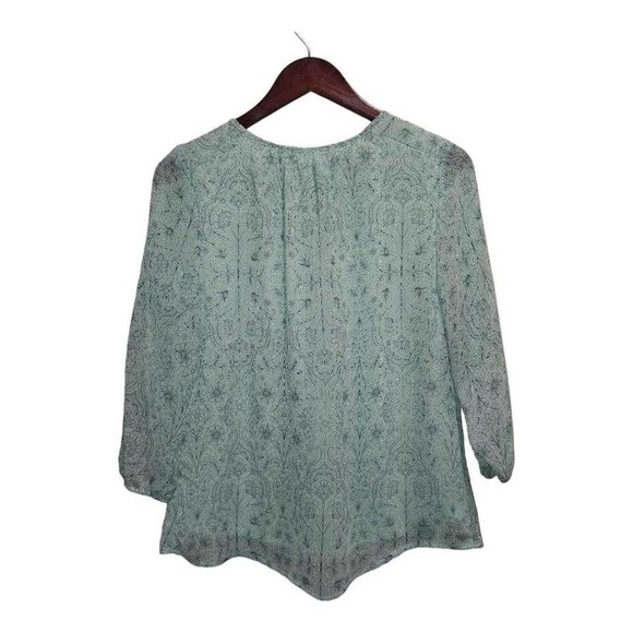 Beautiful mint green blouse by St. Johns Bay.  Size Petite Small - Picture 2 of 4